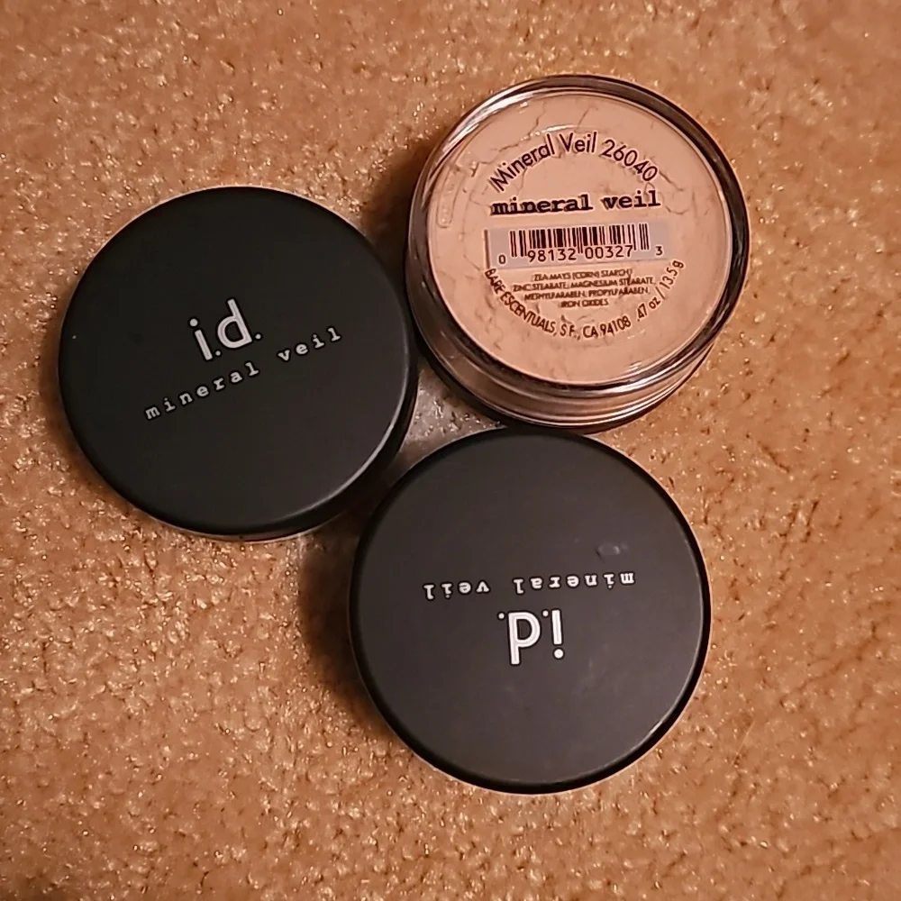 Bare Escentuals brand new